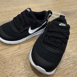 Nike Black and White Sneakers